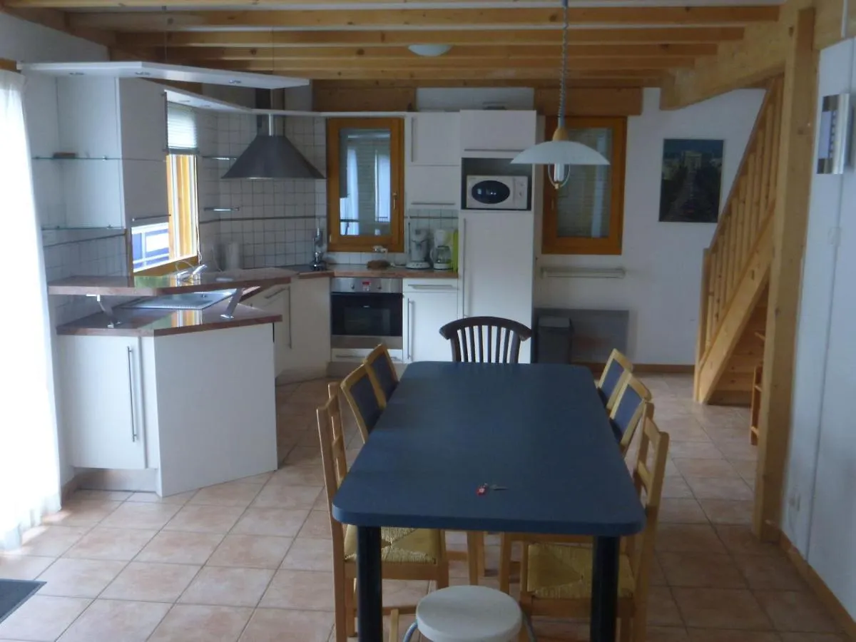 Spacious Chalet Near The Ski Area Saint-Jean-dʼAulps 0*,  Fransa