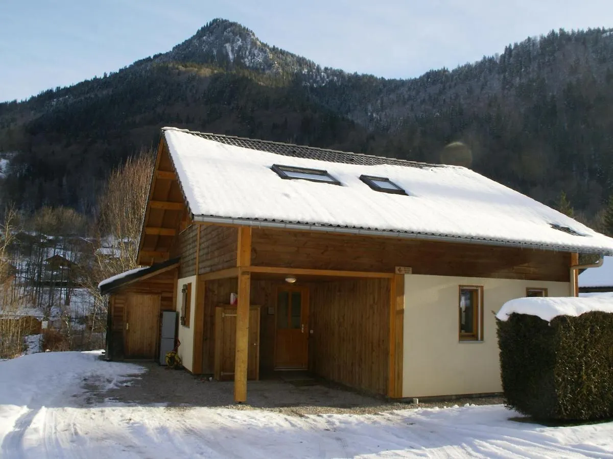 Spacious Chalet Near The Ski Area Saint-Jean-dʼAulps