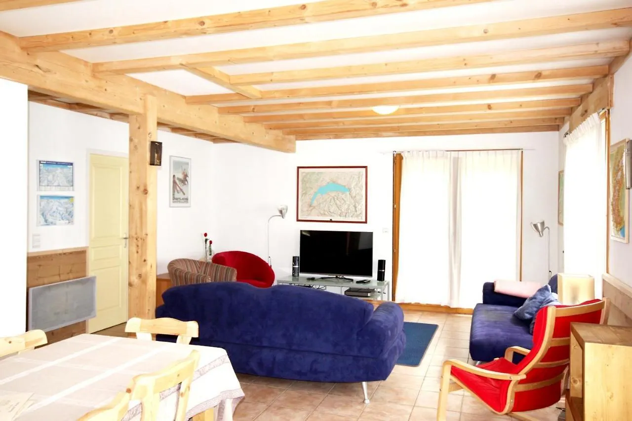 Spacious Chalet Near The Ski Area Saint-Jean-dʼAulps Fransa
